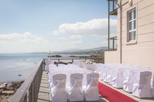 Redcastle Hotel