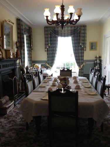 Bed & Breakfast Admiralty House