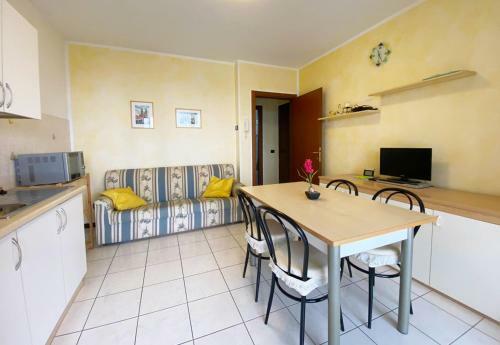 Apartamento Moderno Bilocale In Residence Con Piscina