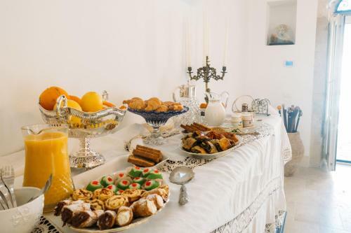 Palazzolo Acreide Villa Sleeps 9 With Pool Air Con And Wifi