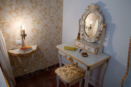 Hostal Palermo Gallery