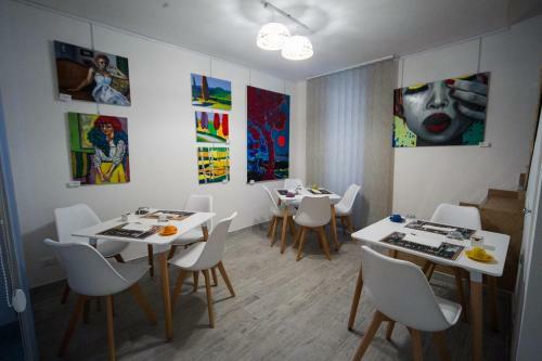 Hostal Palermo Gallery