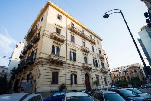 Hostal Palermo Gallery
