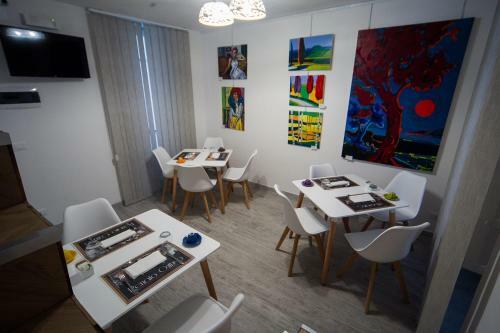 Hostal Palermo Gallery