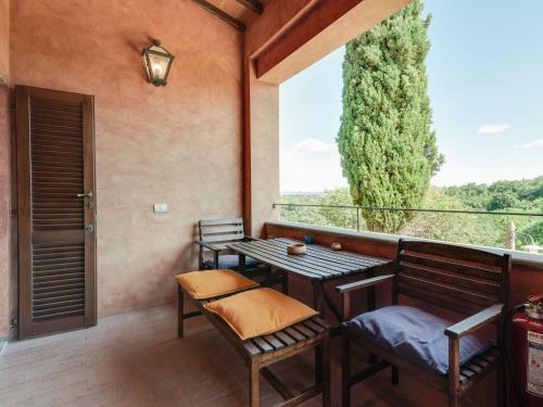 Tranquil Farmhouse In Terranova Bracciolini Near Nightlife