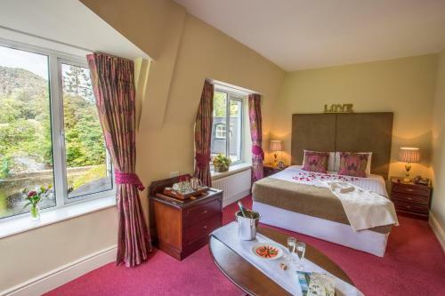 The Glendalough Hotel