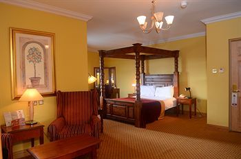Ashdown Park Hotel