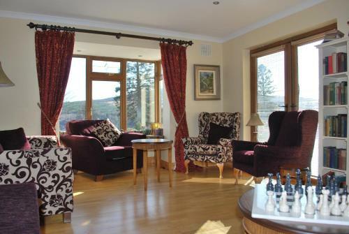 Trooperstown Woodlodge B&B