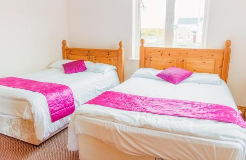 Duncarbury Heights - 4 Bedroom Detached House