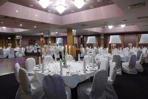 Plaza Hotel Tallaght