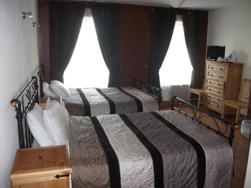 Hostal Clare Street B&B