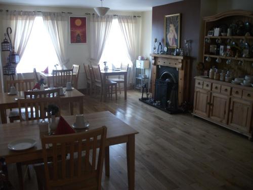 Hostal Clare Street B&B