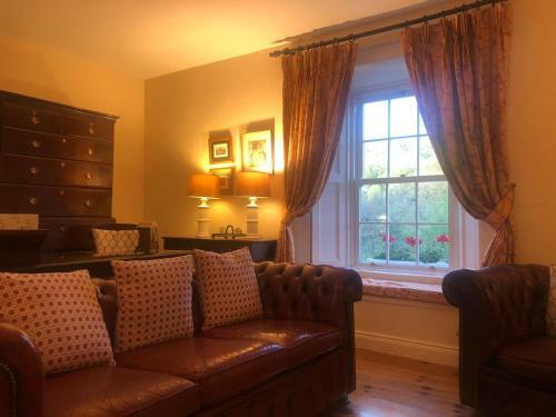 Hostal The Old Coach House