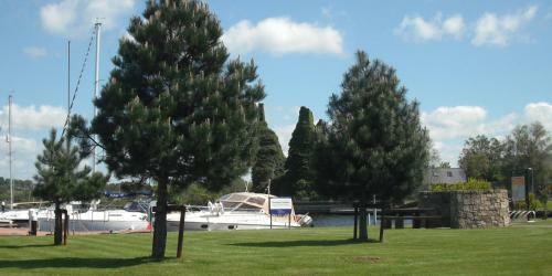 The Waterside Cottages