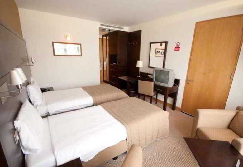 White Sands Hotel