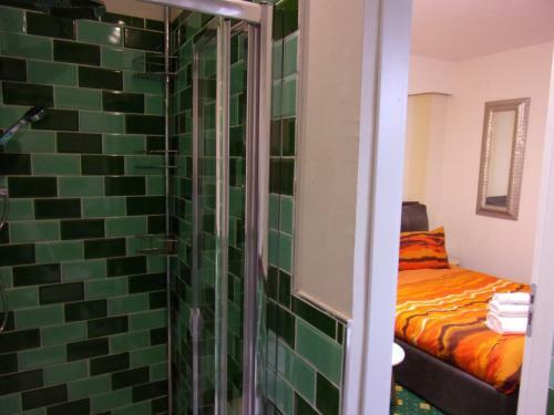 Bed & Breakfast Greens Harmony