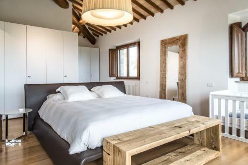 Poggioferro Villa Sleeps 8 With Pool And Air Con