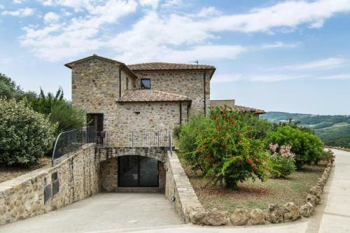 Poggioferro Villa Sleeps 8 With Pool And Air Con