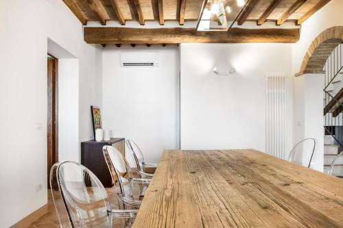 Poggioferro Villa Sleeps 8 With Pool And Air Con