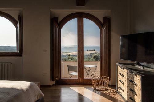 Poggioferro Villa Sleeps 8 With Pool And Air Con