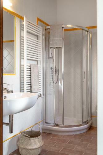 Poggioferro Villa Sleeps 8 With Pool And Air Con