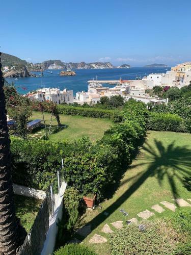 Bed & Breakfast Agenzia Isotur Villa Olimpia