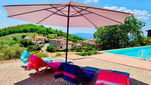Luxury Silvignano Poolside Villa, Spoleto 8 Km, Rome 1 Hr