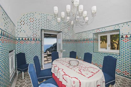 Positano Villa Sleeps 12 With Pool Air Con And Wifi