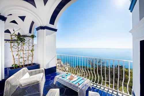 Bed & Breakfast Imperati Suites By Alcione Residence
