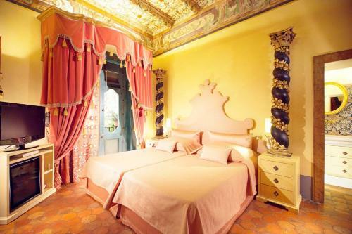 Villa Amore Rentals - Palazzo Santa Croce