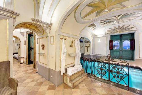 Villa Amore Rentals - Palazzo Santa Croce