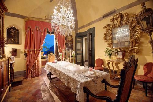 Villa Amore Rentals - Palazzo Santa Croce