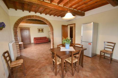 Pozzo Della Chiana Villa Sleeps 24 Pool Air Con