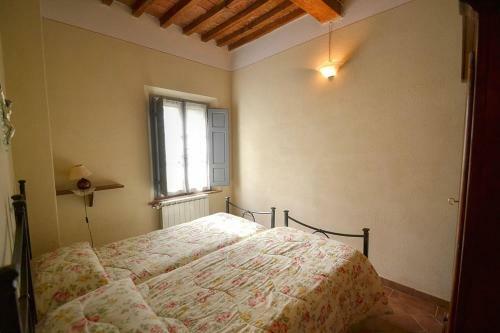 Pozzo Della Chiana Villa Sleeps 24 Pool Air Con