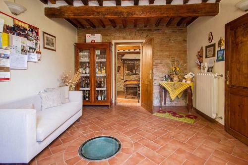 Pozzo Della Chiana Villa Sleeps 24 Pool Air Con