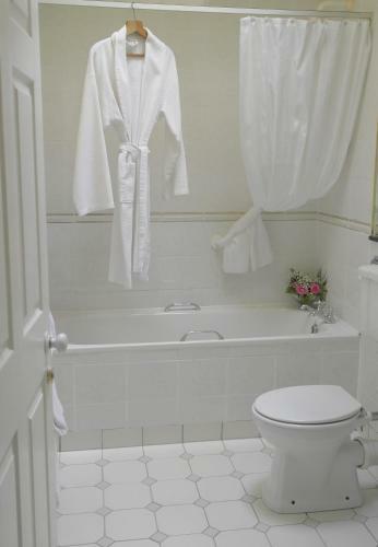 Hostal Aherne's Townhouse Hotel And Seafood Restaurant