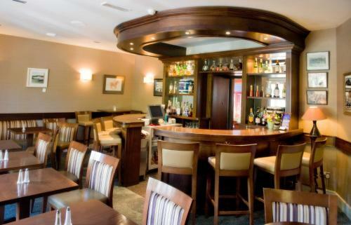 Hostal Aherne's Townhouse Hotel And Seafood Restaurant