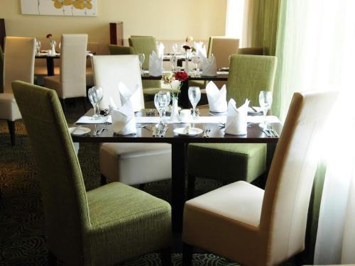 Mcwilliam Park Hotel
