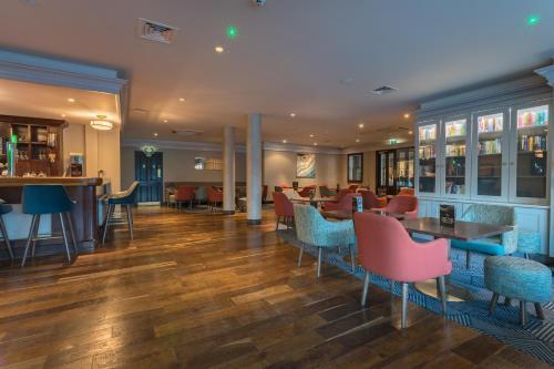 Mcwilliam Park Hotel
