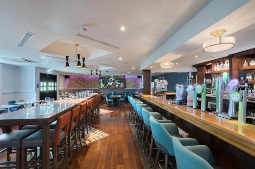 Mcwilliam Park Hotel