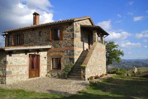 Radicofani Villa Sleeps 10 With Pool And Air Con