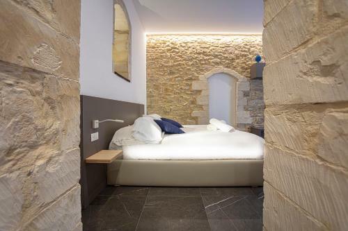 Hostal Ad Maiora - Design Rooms