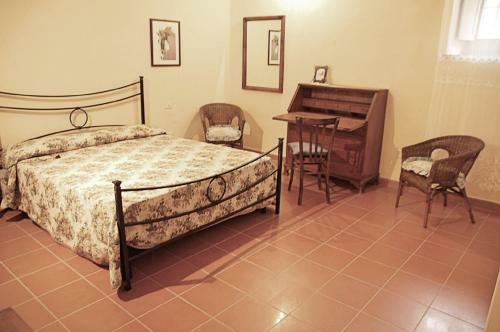 Radicofani Villa Sleeps 28 With Pool And Wifi