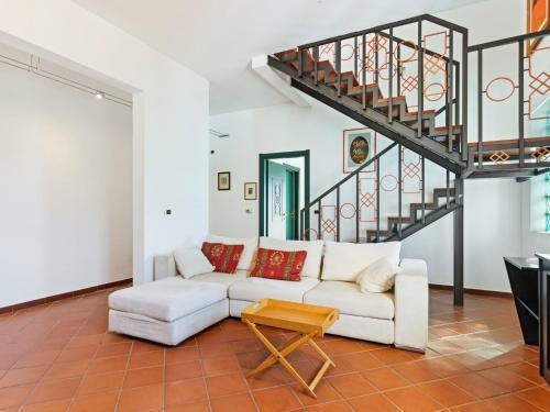 Modern Holiday Home In Ragusa With Private Swimming Pool