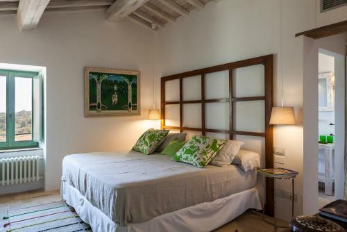 Radicofani Villa Sleeps 11 With Pool And Air Con