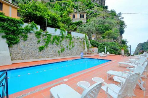 Ravello Villa Sleeps 2 Pool Air Con