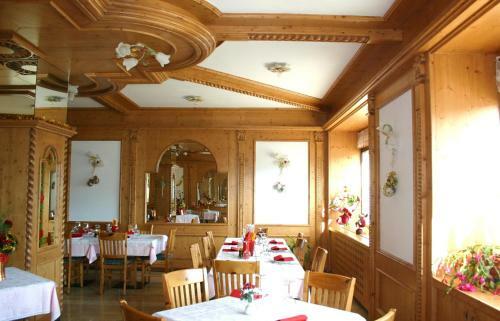 Hotel Passo Buole