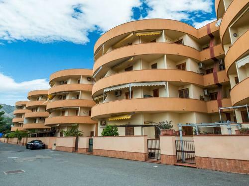 Alluring Apartment In Roccalumera With Balcony
