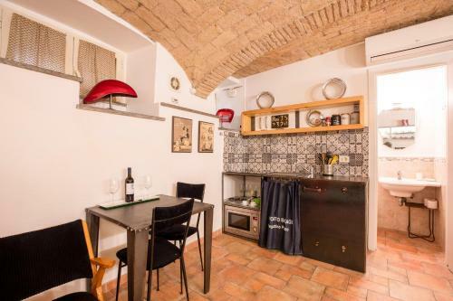 Apartamento Eats & Sheets Colosseo Hidden Gem