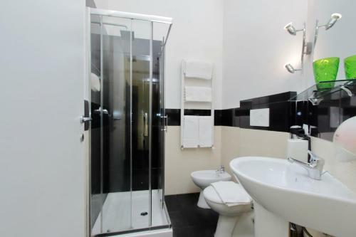 Hostal Lhg Comfy Rooms